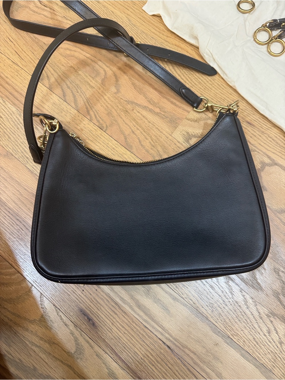 Tory Burch Black Leather crescent Shoulder Bag or crossbody with Gold Hardware - Picture 7 of 14